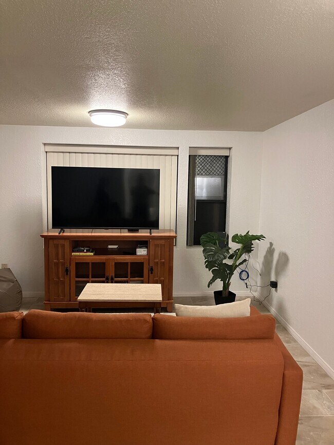 Building Photo - 21 B Del Mar Ave