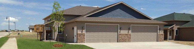 Primary Photo - Creekstone Townhomes