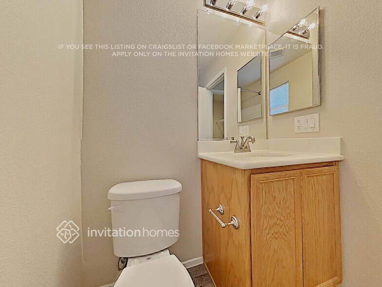 Building Photo - 9334 Shawnee Mission Ave