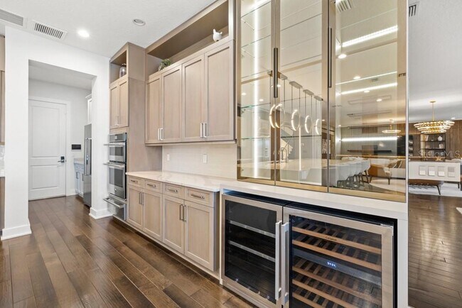 Building Photo - 15699 Panther Lake Dr