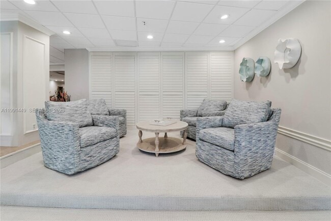 Building Photo - 1300 Jimmy Buffett Mem Hwy