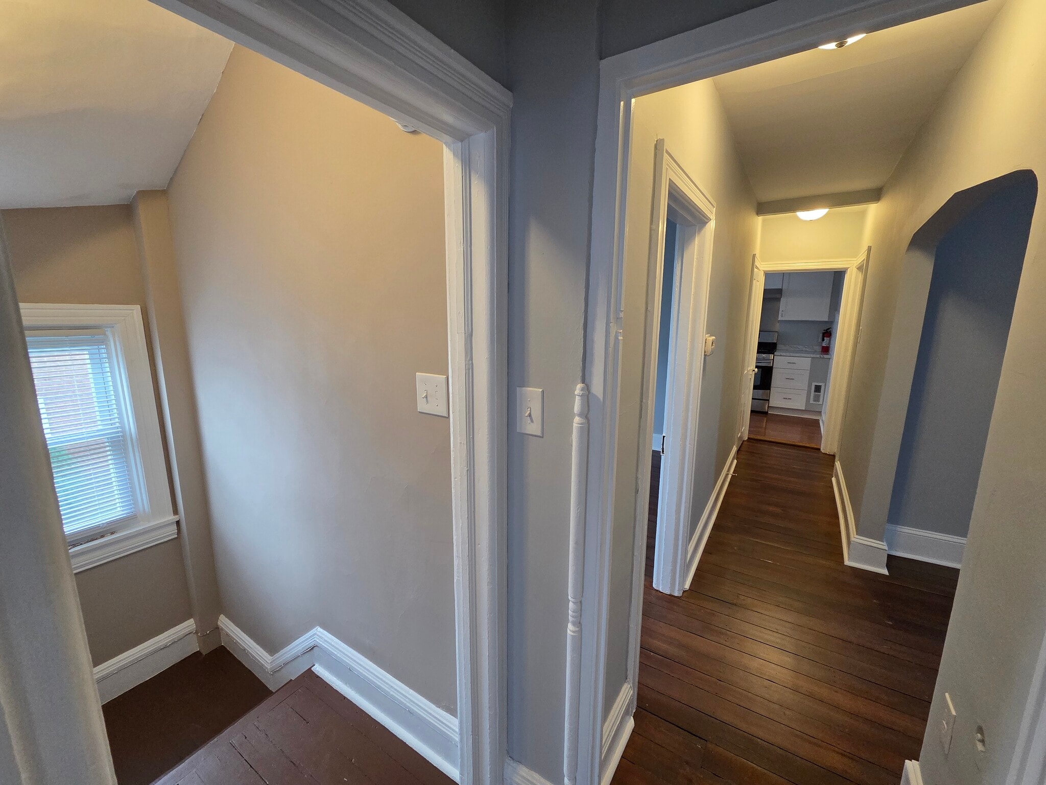 Interior hallway - 146 E 2nd St