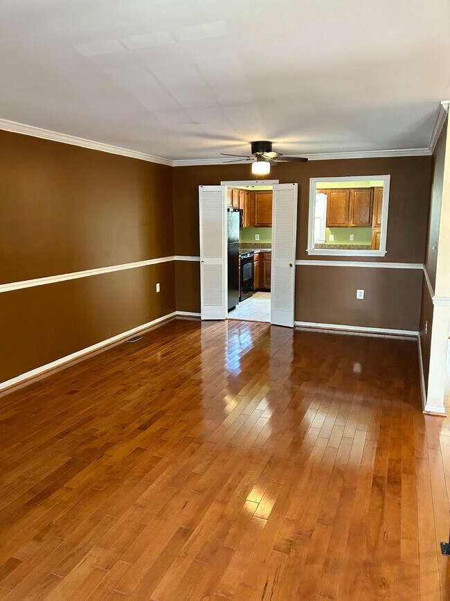 Building Photo - 12052 Stallion Ct
