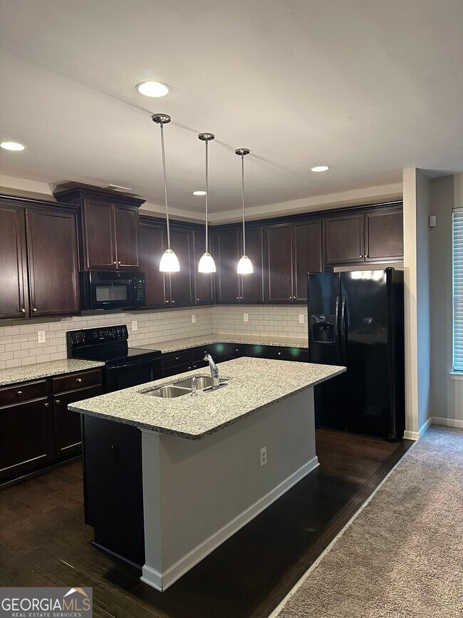 Building Photo - 1565 Potomac Ct