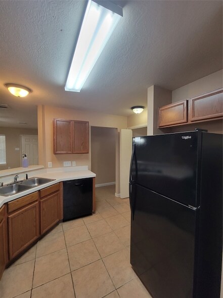 Building Photo - 6327 Hayman Dr