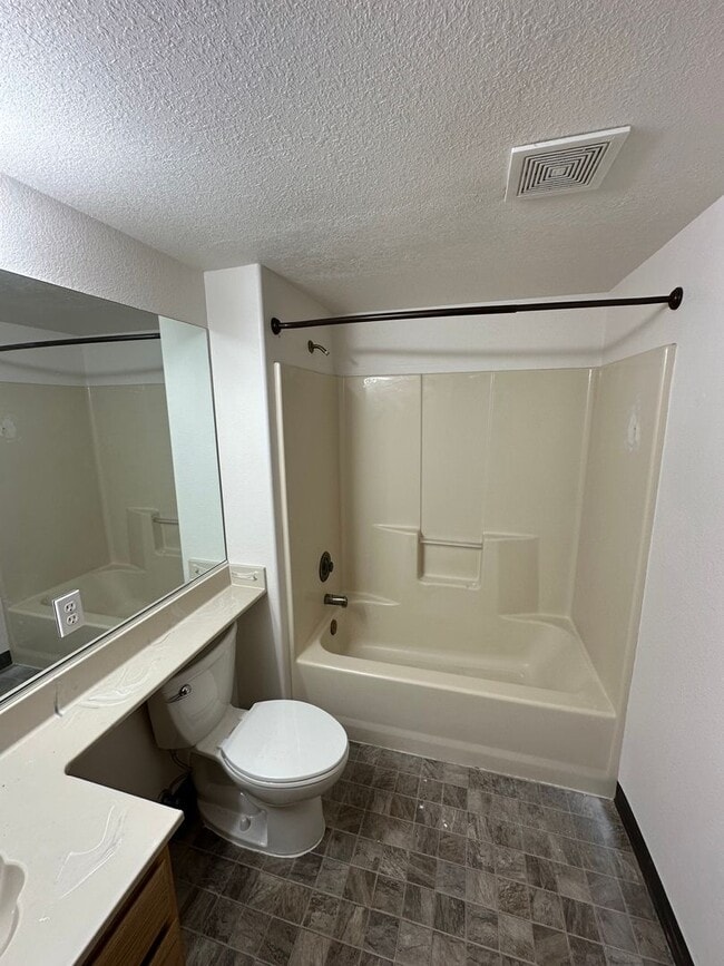 Building Photo - Riverside Harbor Two Story Home