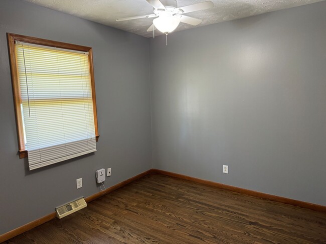 Building Photo - Charming Midtown 3BR Near Benson & UNO for...