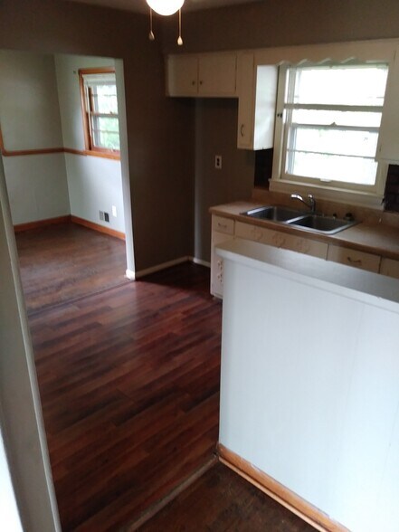 Kitchen from LR - 4113 Wooded Way