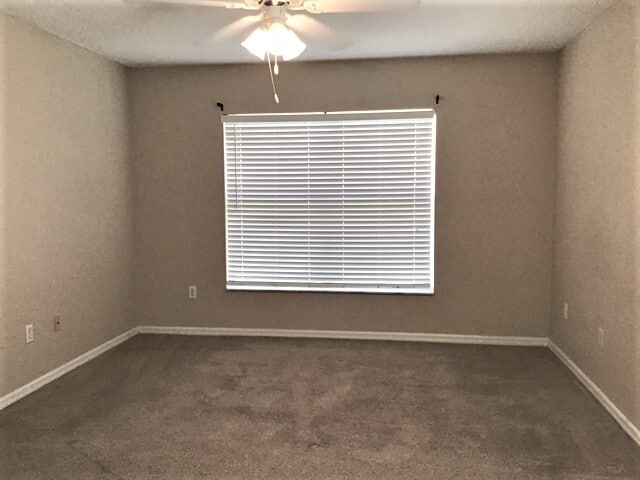 Building Photo - 754 46th Sq