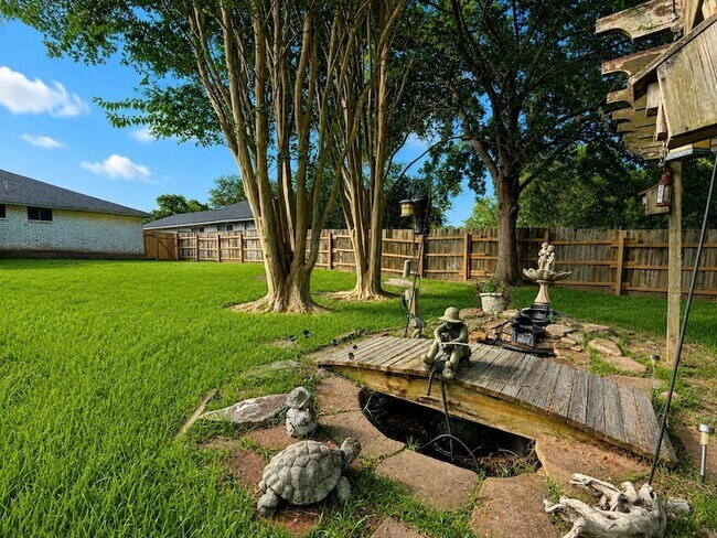 Building Photo - 4418 Saffron Ln