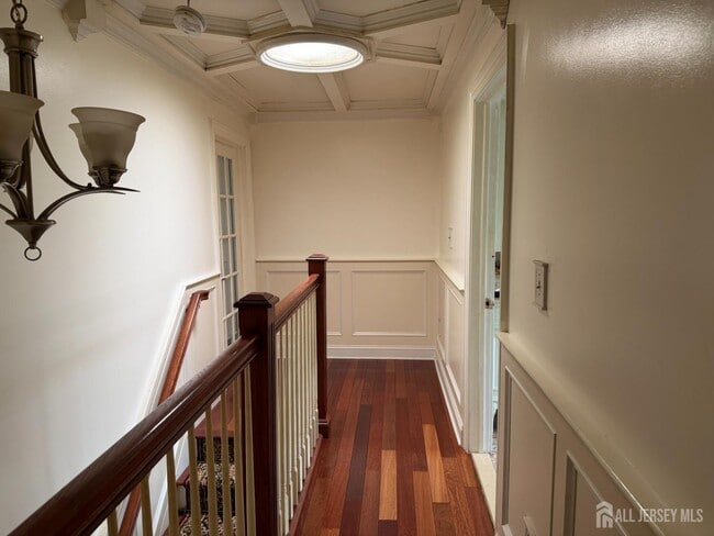 Building Photo - 118 Swarthmore Terrace