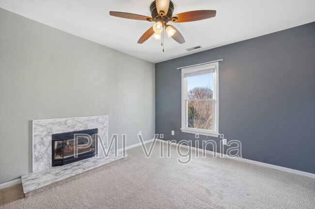 Building Photo - 4808 Boxford Rd