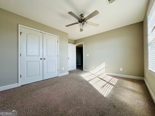 Building Photo - 1255 Woodville Ct