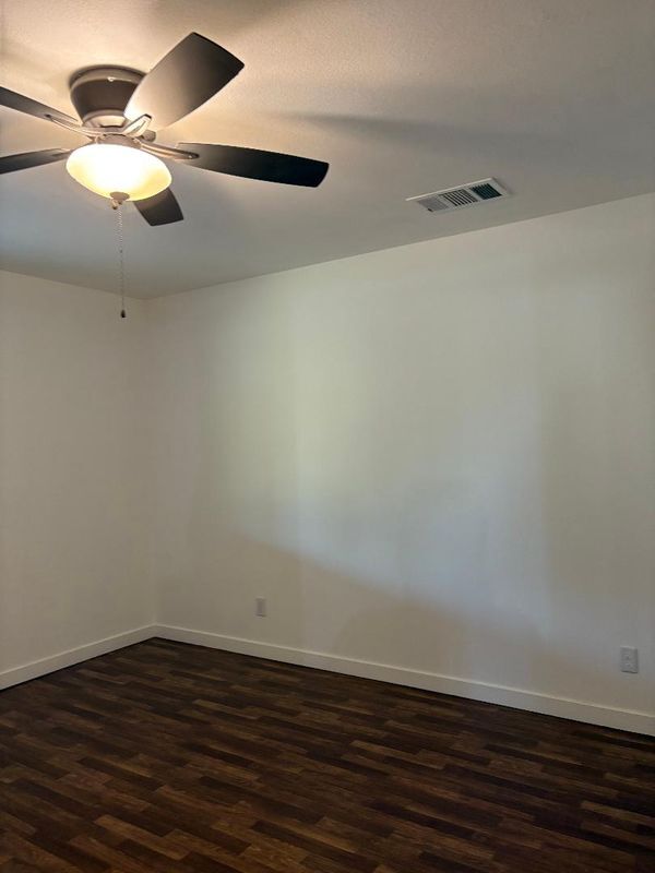 Building Photo - 506 Janell Ct