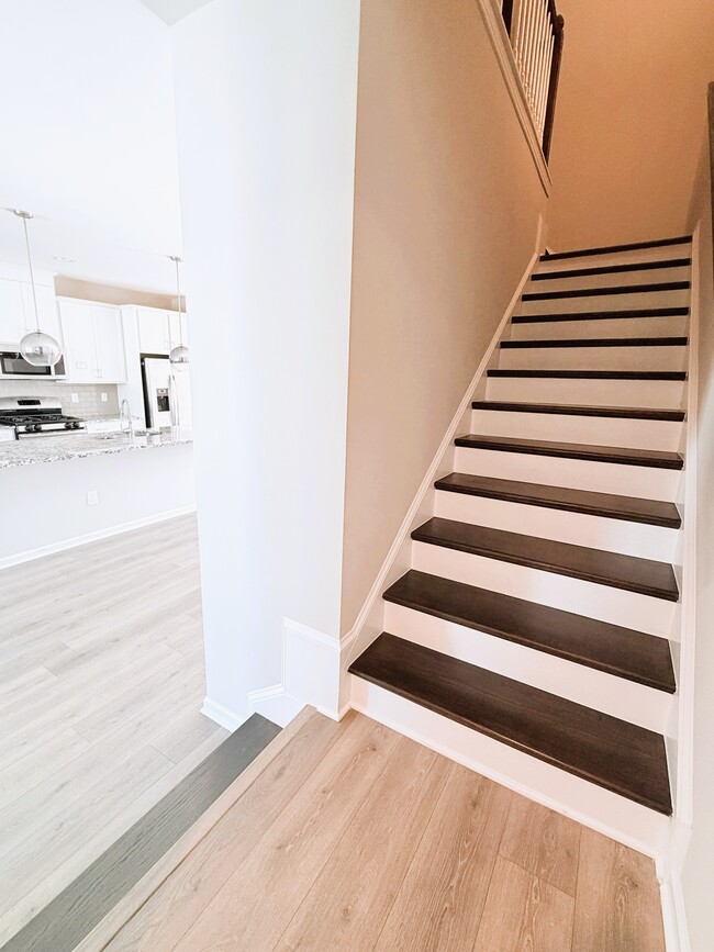 Building Photo - 939 Haybeck Ln