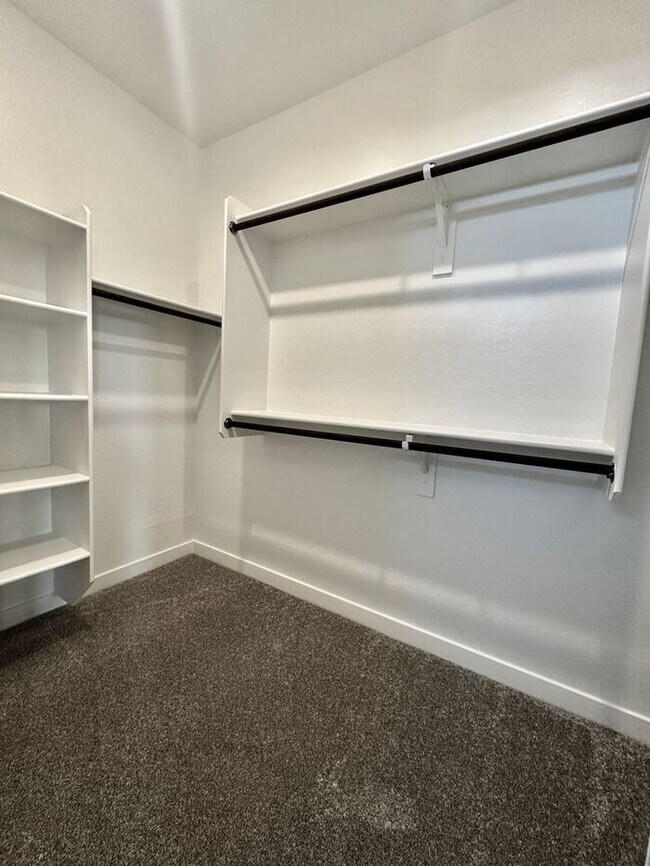 Building Photo - Be the $500 Off Move-In Special! First to Live Here! 5BR/3Bath Rental in Asante at Artisan!