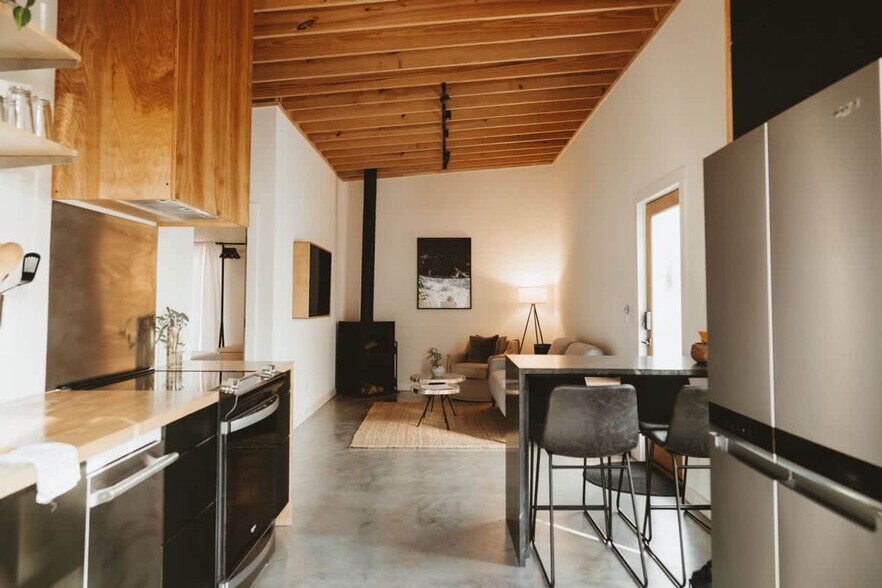 Building Photo - 514 Hook St