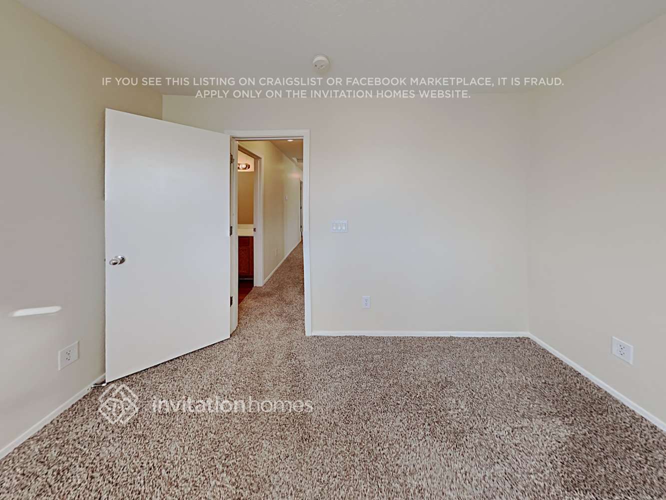 Building Photo - 34393 N Picket Post Dr