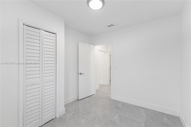 Building Photo - 2320 NW 55th St