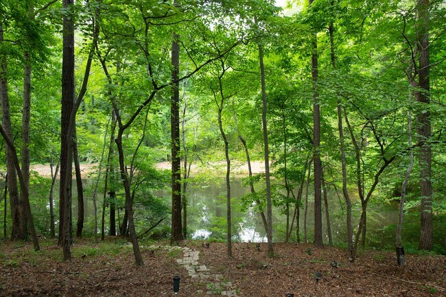Building Photo - 4785 Waterhaven Bend