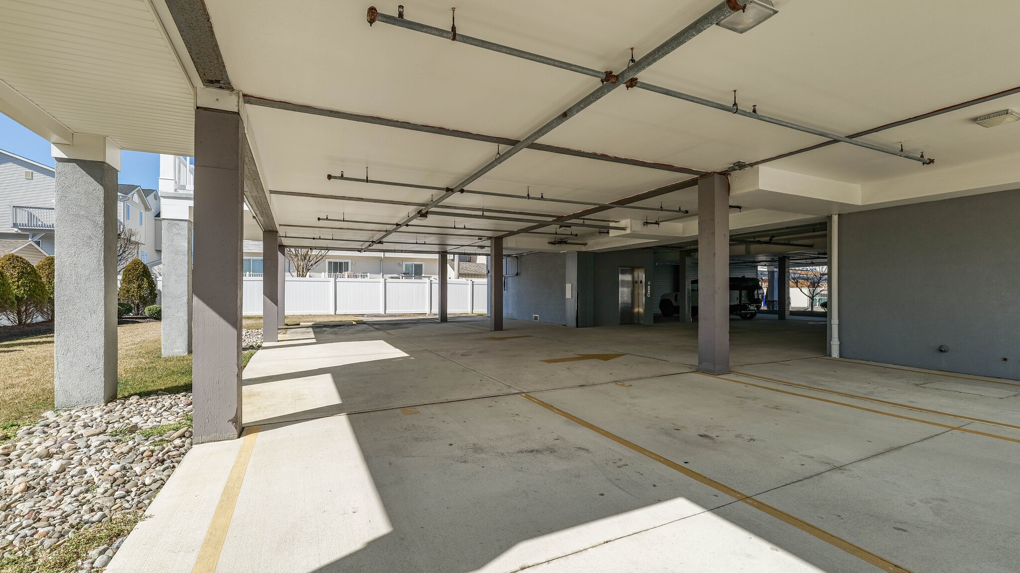 Building Photo - 210 N Madison Ave