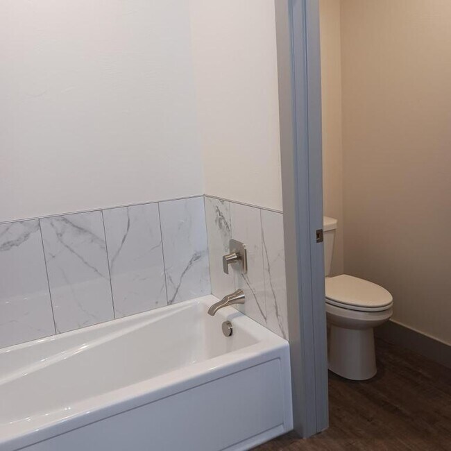 Building Photo - 3939 Millie Ct