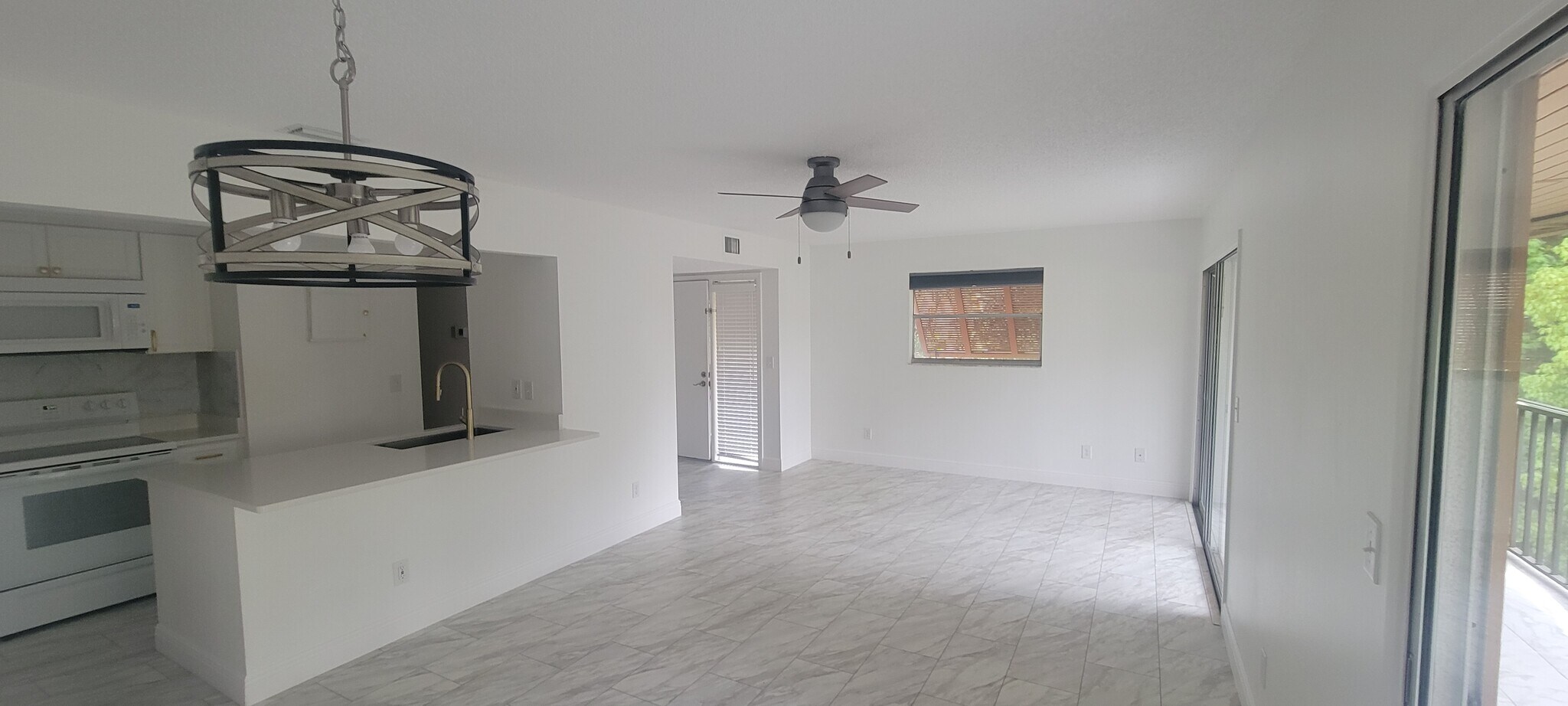 Building Photo - 100 Sweetgum Woods Ct