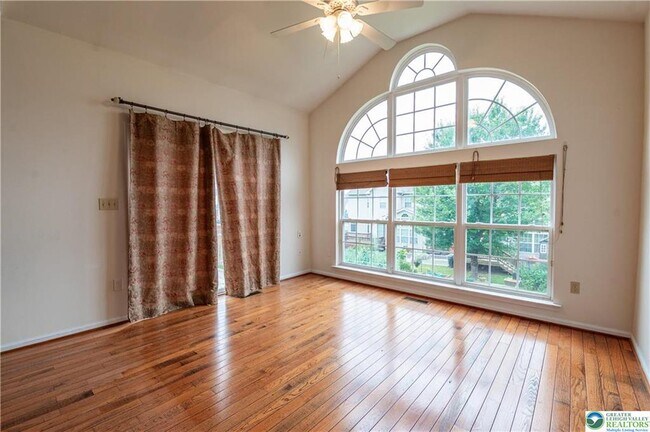 Building Photo - 5811 Fresh Meadow Dr