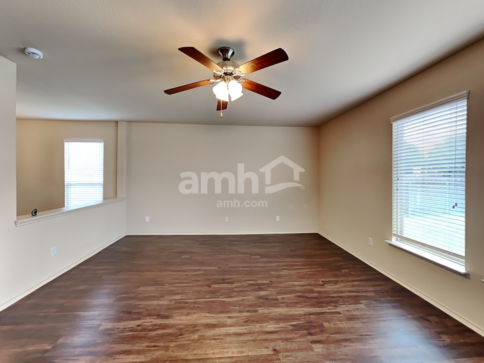 Building Photo - 33217 Wedgewood Dr