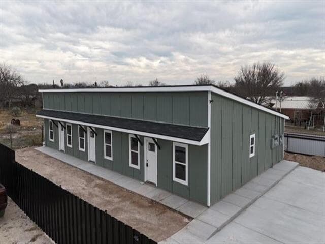 Building Photo - 105 Texas Dr