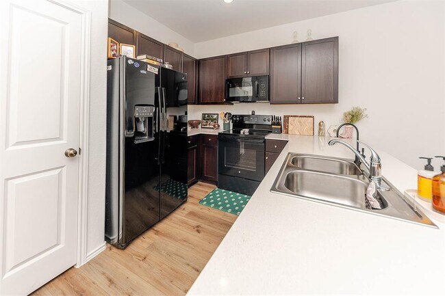 Building Photo - 1135 Catfish Ln