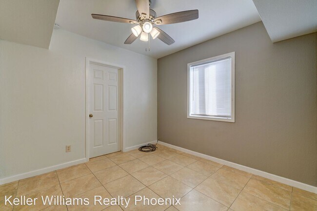 Building Photo - 2 br, 1 bath House - 9316 East Balsam Aven...