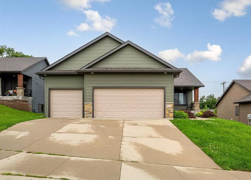 Building Photo - 1253 Turnberry Dr SE