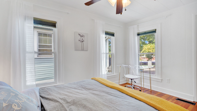 Building Photo - 15 Averill Ave