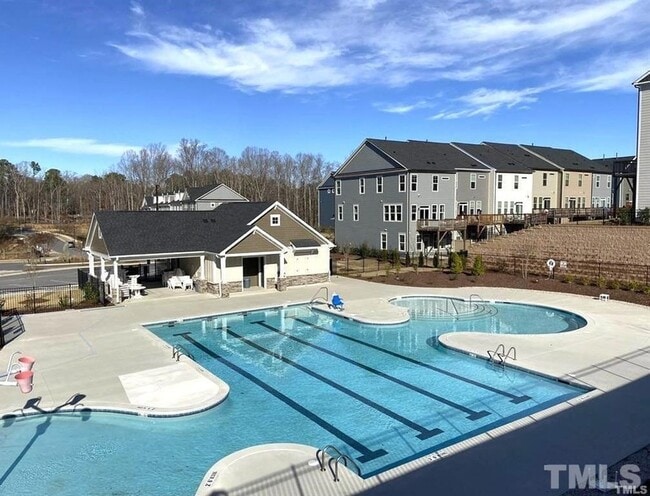 Building Photo - 933 Dalton Ridge Pl