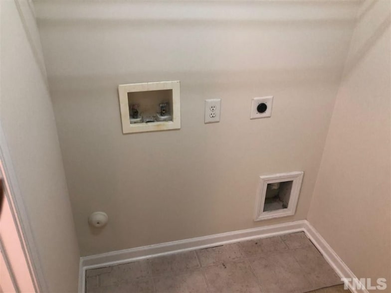 Building Photo - 7938 Averette Hill Dr