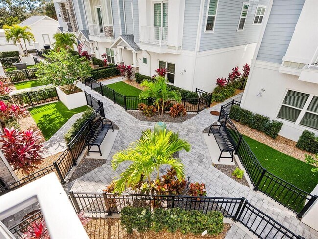 Building Photo - 508 Laurel Pk Dr