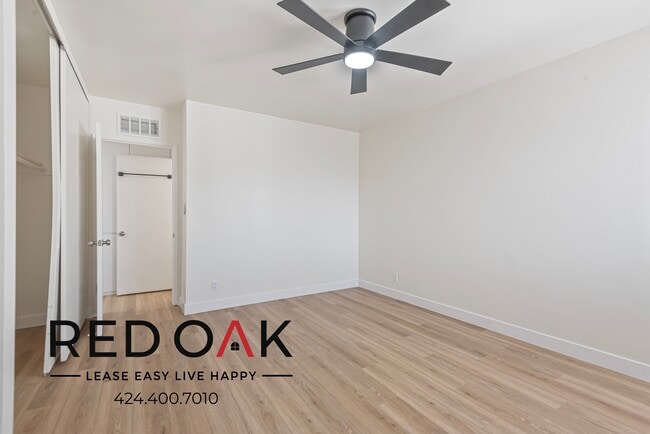 Building Photo - 3401 Ocean Park Blvd