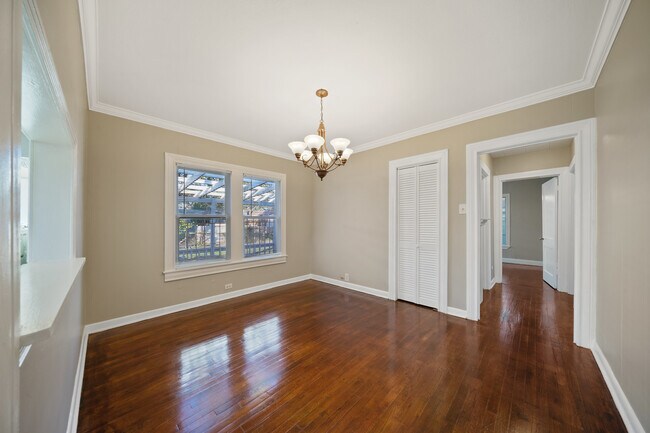Building Photo - 103 Cosgrove St