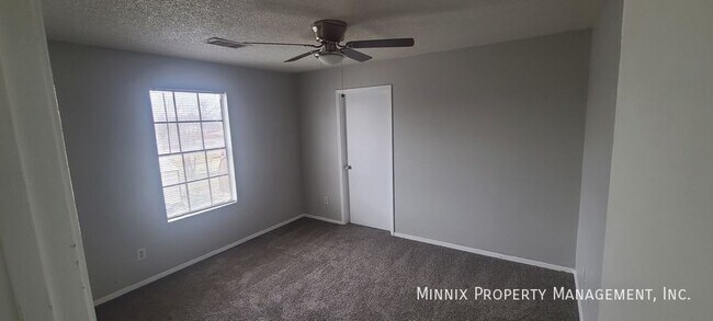 Building Photo - 3007 W Louisiana Ave