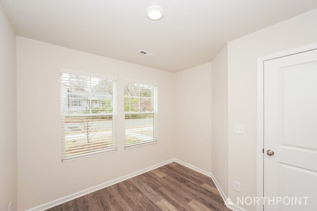 Building Photo - 3-Bedroom, 3.5 Bath Townhome for Rent in Mooresville, NC | Attached Garage & Modern Kitchen