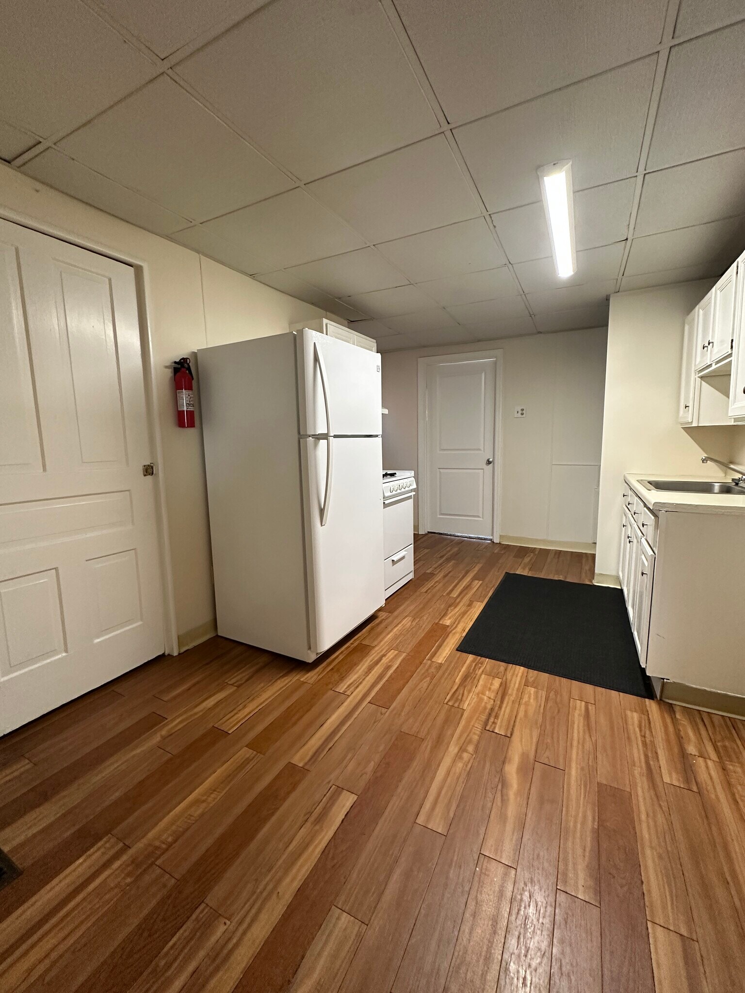 Building Photo - 134 Sherman St