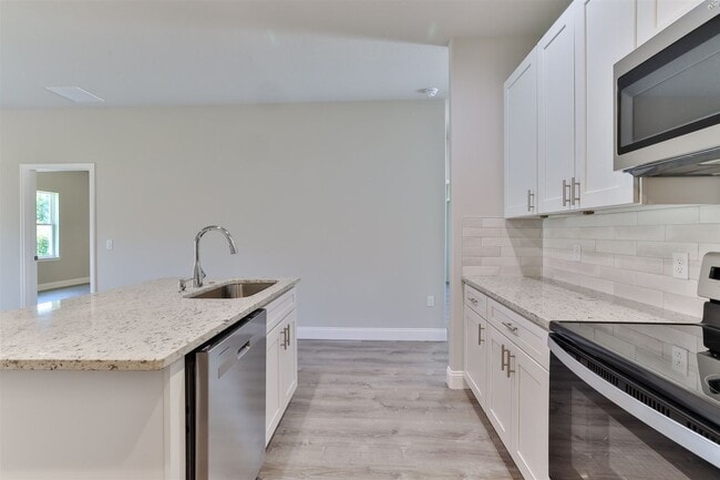 Building Photo - 44 Easterly Pl