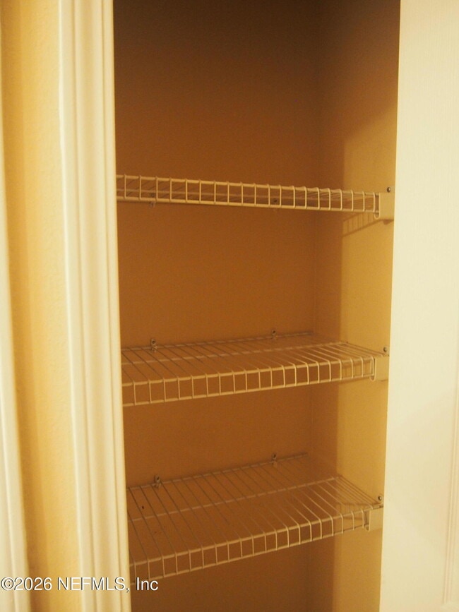 Building Photo - 7920 Merrill Rd