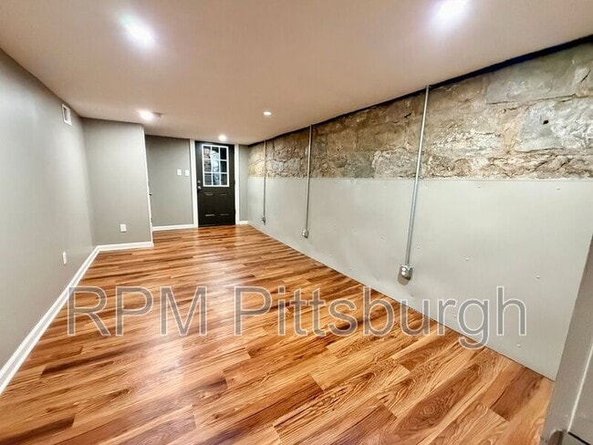 Building Photo - 2614 Larkins Wy