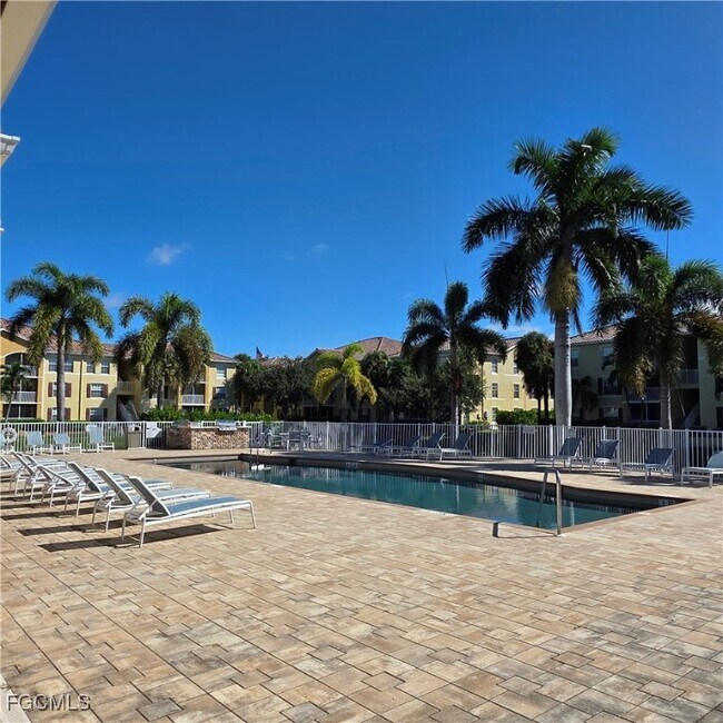 Building Photo - 4121 Residence Drive