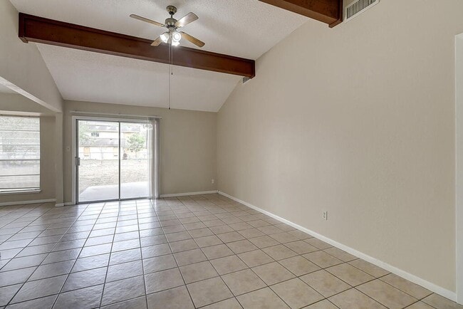 Building Photo - 5225 Bonham St
