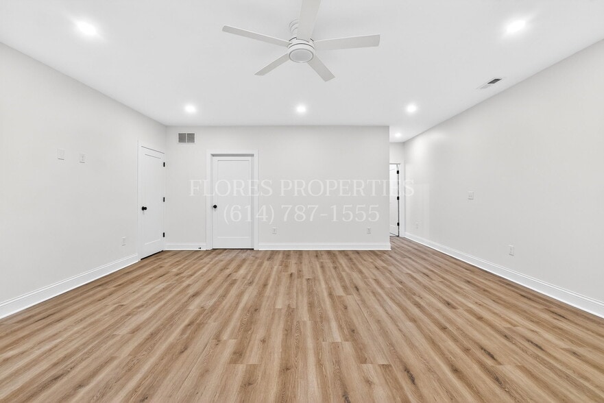 Building Photo - 696 S 22nd St