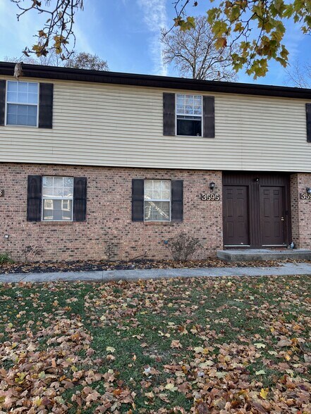 Primary Photo - 3593 Scarberry Dr