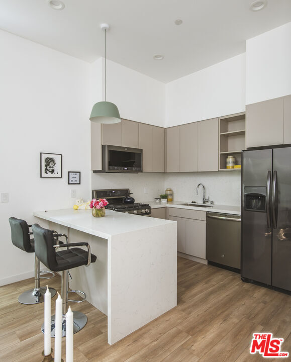 Building Photo - 12662 Rose Ave